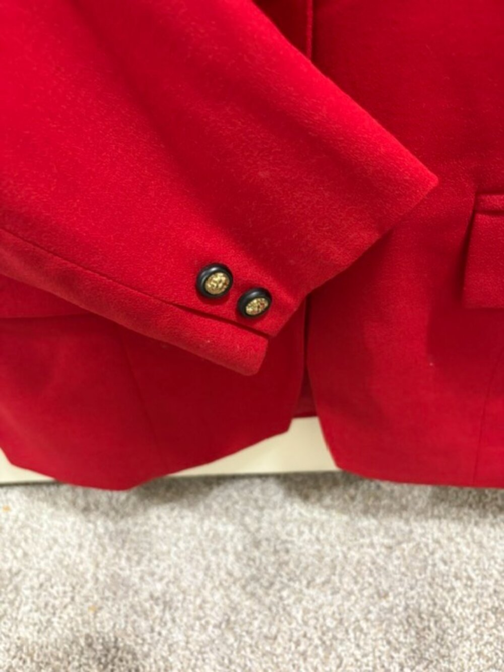 Beautiful Red Wool Blazer - Picture 3 of 9